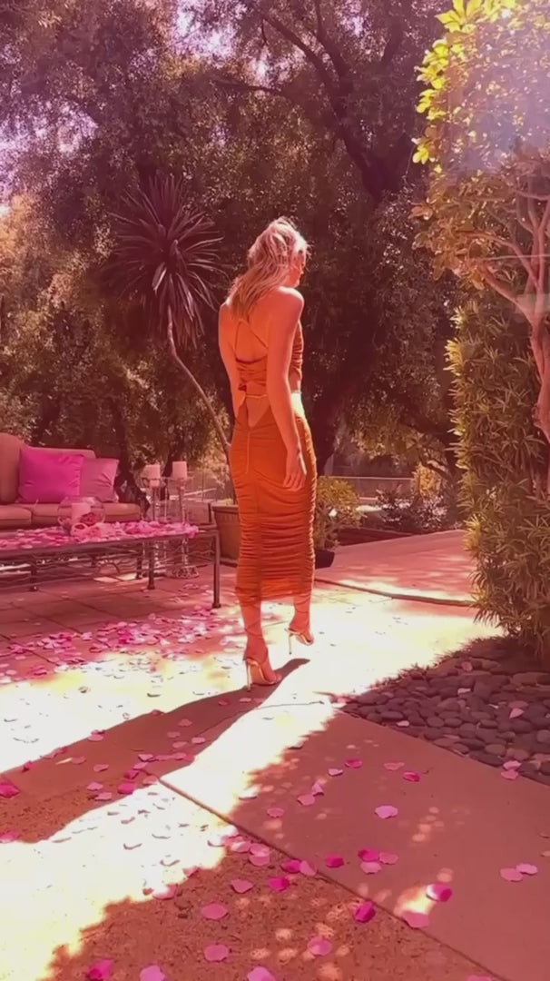 Gigi Sheath